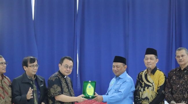 Bidang Ukhuwah Islamiyah dan Kerukunan Umat Beragama (KUB) Majelis Ulama Indonesia (MUI) DKI Jakarta menyambangi ke Pengurus PGI DKI Jakarta (Istimewa)