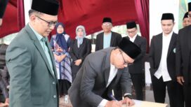 Lembaga Pengkajian Pangan, Obat-obatan dan Kosmetika (LPPOM) DKI Jakarta menjalin kerja sama strategis dengan Badan Pendidikan Kader Ulama (BP PKU) MUI DKI Jakarta dalam rangka memperkuat peran MUI dalam pelayanan umat, (18/08/25).
Foto : MUI Jakarta